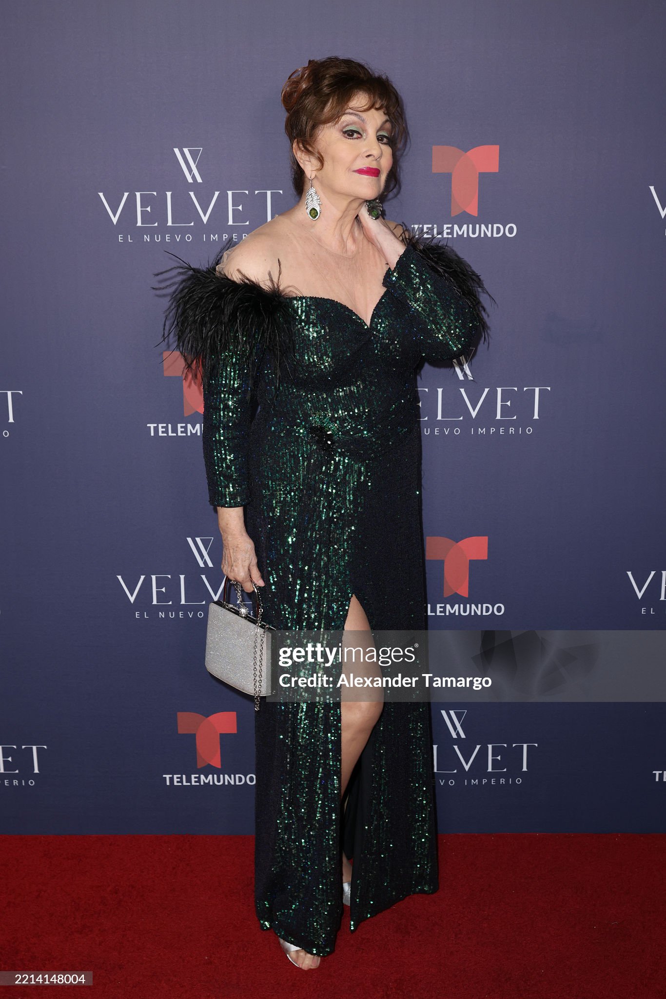 https://e.radikal.host/2025/05/10/gettyimages-2214148004-2048x2048.jpg