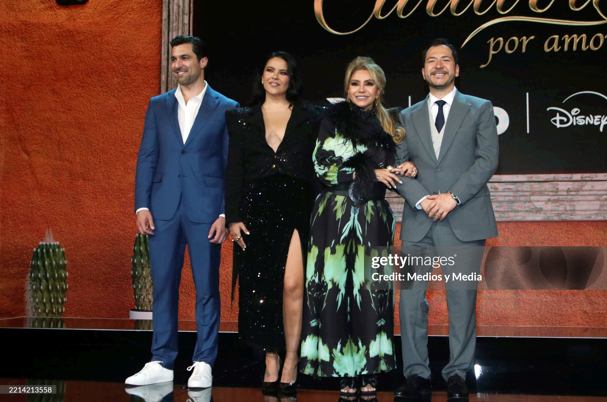 https://e.radikal.host/2025/05/12/gettyimages-2214213558-2048x2048.jpg