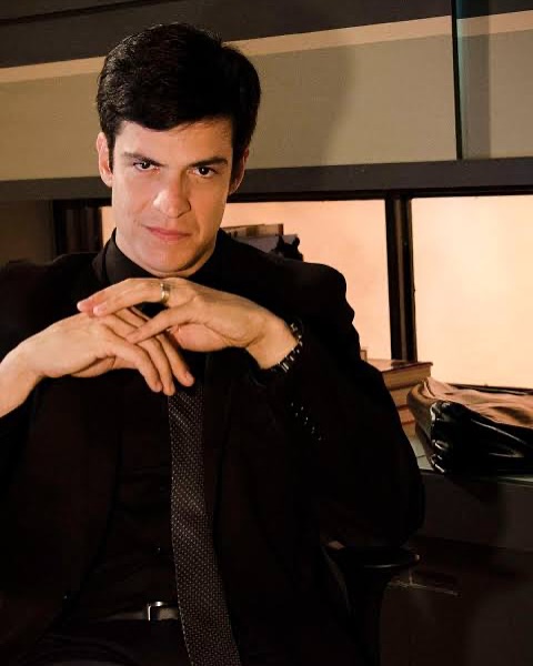 https://e.radikal.host/2025/05/12/mateusolanooficial_1745828843094.jpg