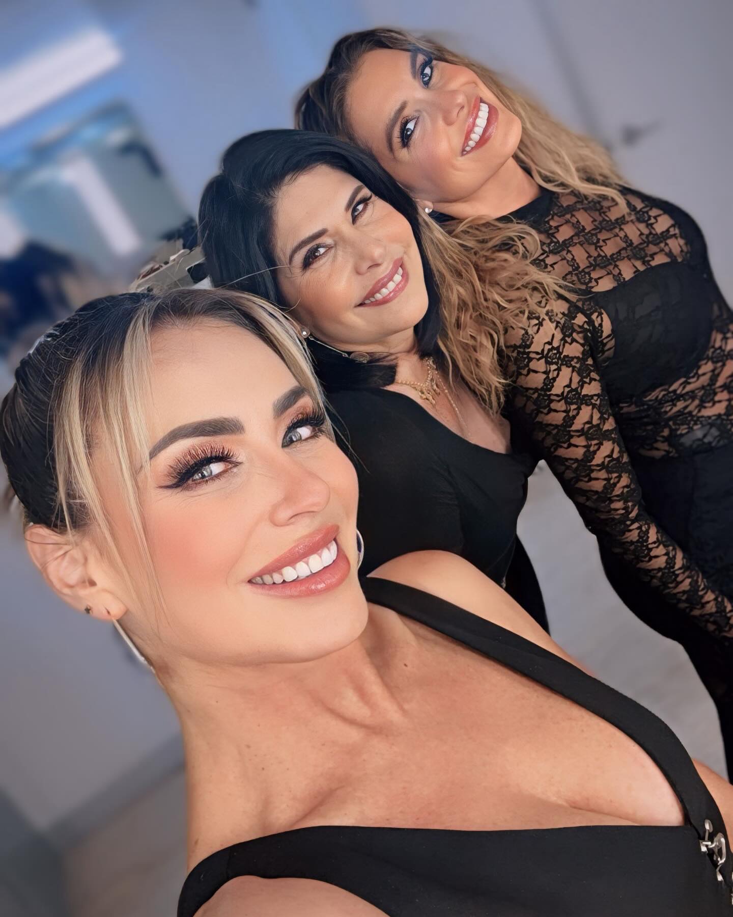 https://e.radikal.host/2025/05/14/carmenmoriginal_1745840362448.jpg