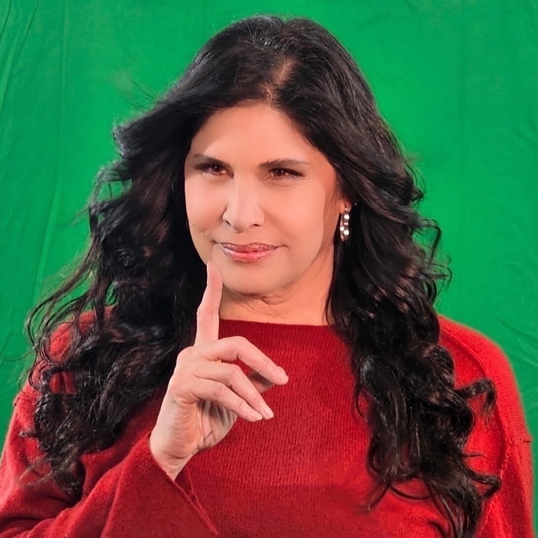 https://e.radikal.host/2025/05/14/raquelgarzatv_1745840399201.jpg