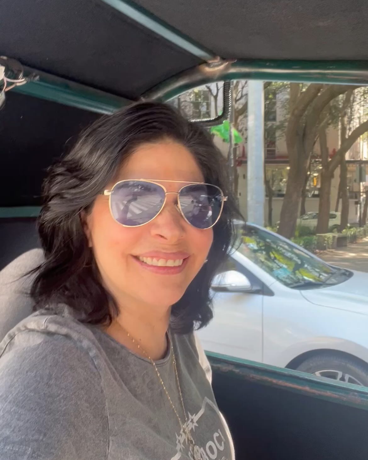 https://e.radikal.host/2025/05/14/raquelgarzatv_1745840408111.jpg
