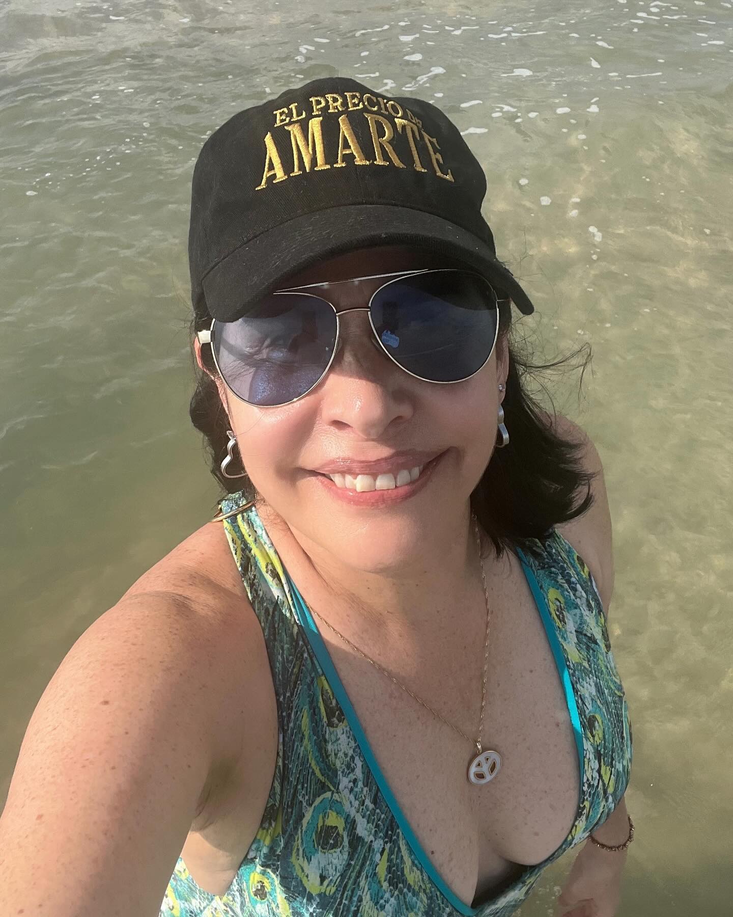 https://e.radikal.host/2025/05/14/raquelgarzatv_1745840457835.jpg