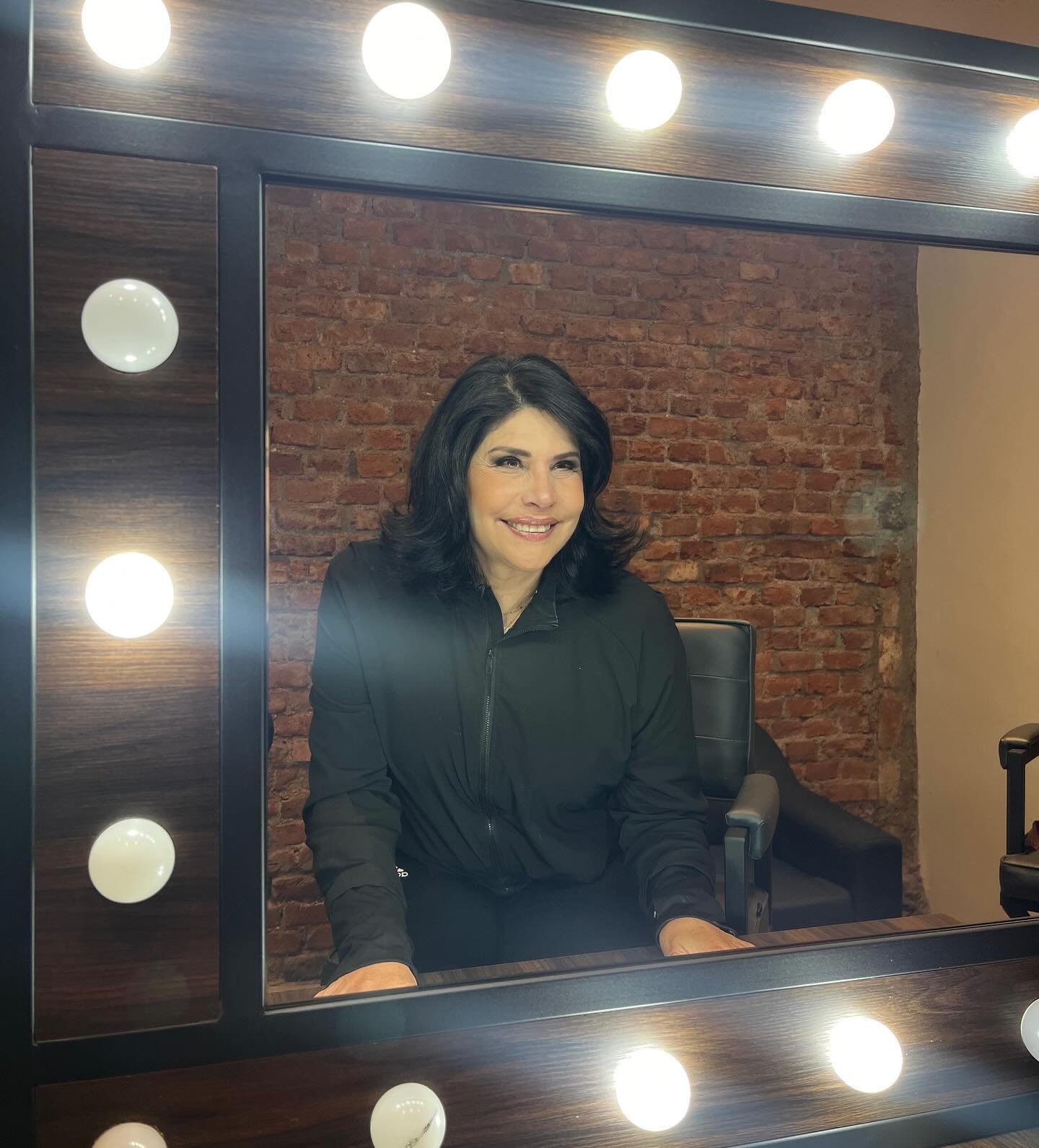 https://e.radikal.host/2025/05/14/raquelgarzatv_1745840503536.jpg