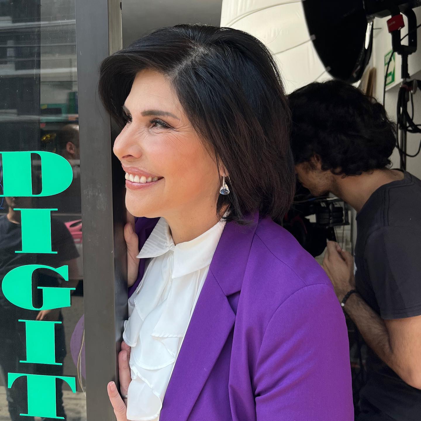 https://e.radikal.host/2025/05/14/raquelgarzatv_1745840683299.jpg