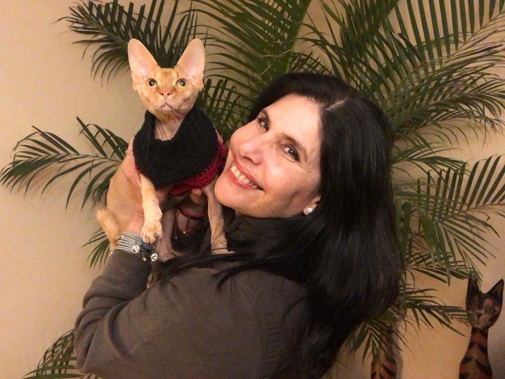https://e.radikal.host/2025/05/14/raquelgarzatv_1745840711143.jpg