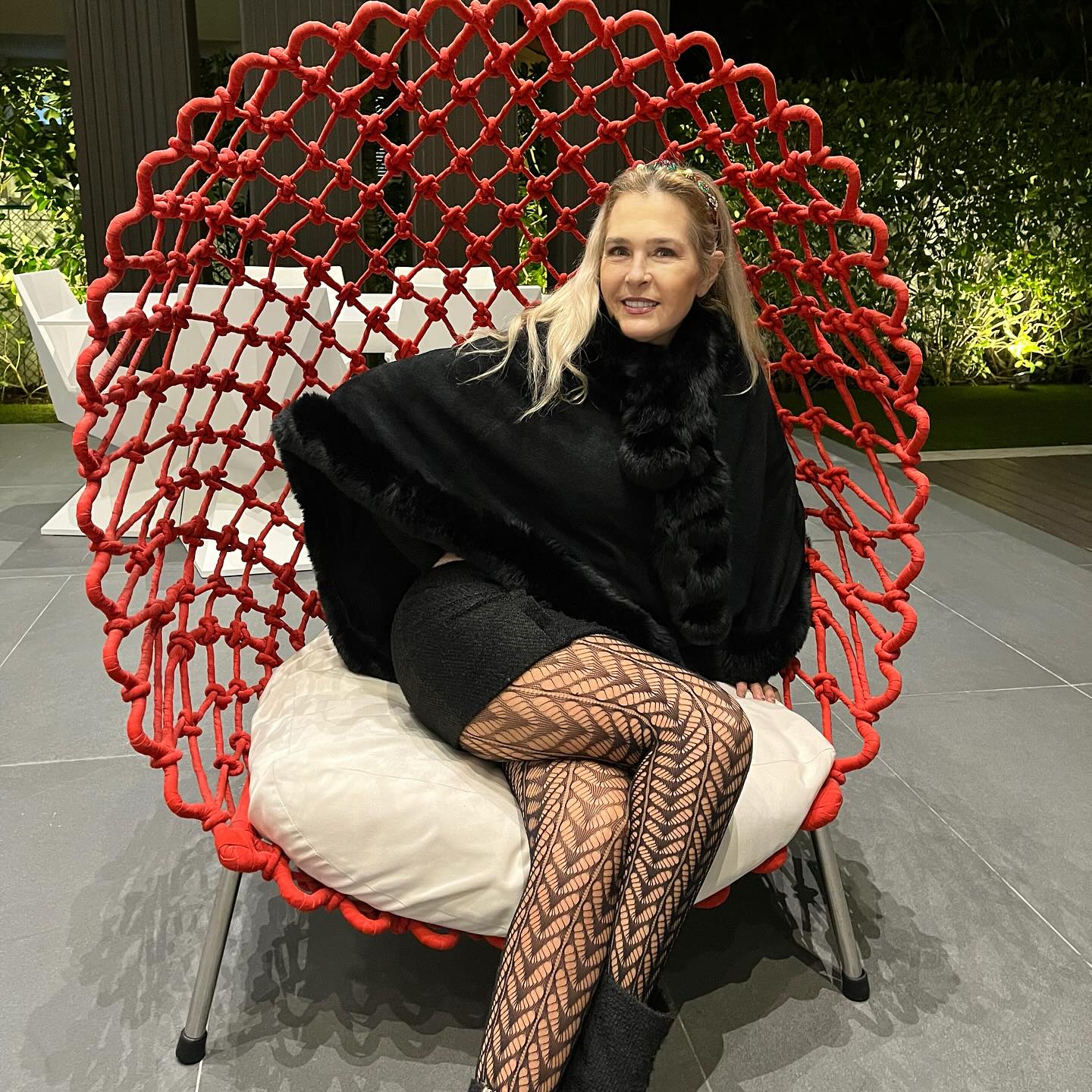 https://e.radikal.host/2025/05/14/rosalindaserfaty_1745862984134.jpg