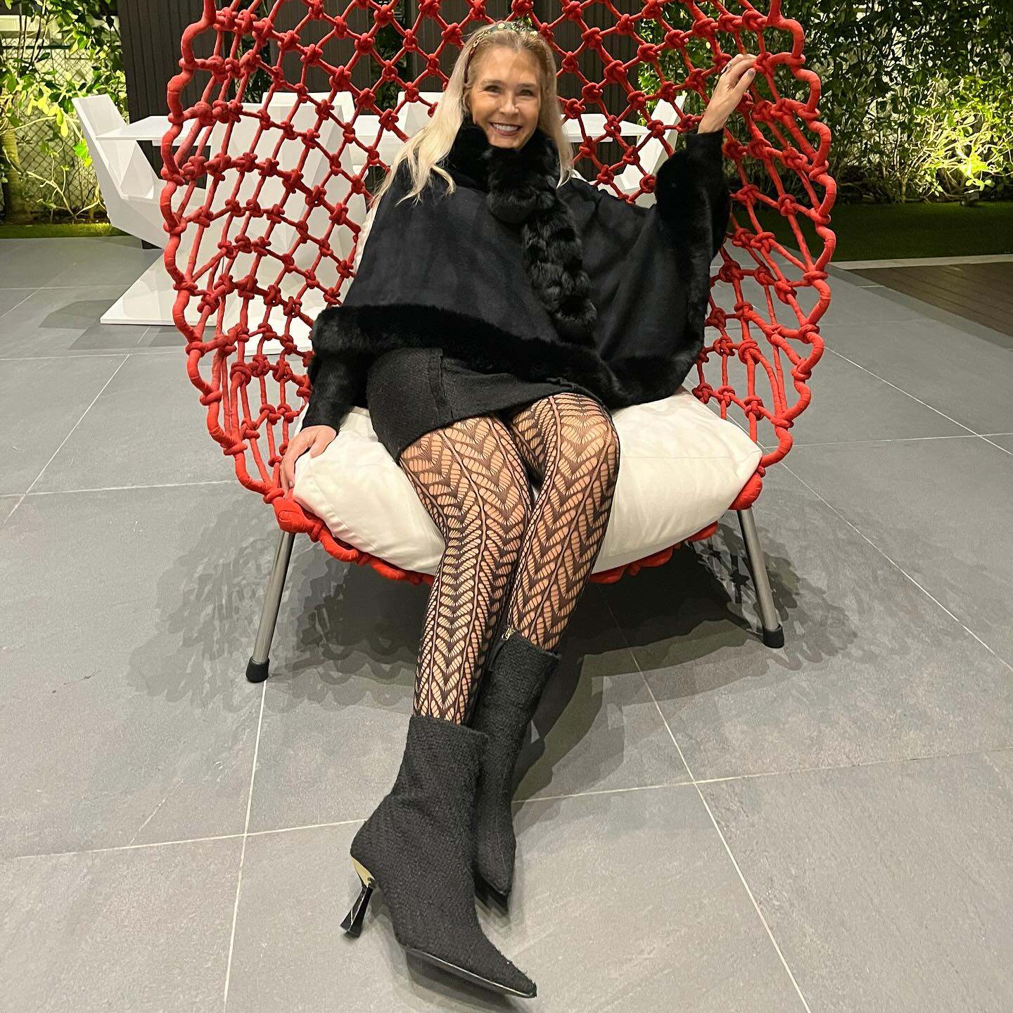 https://e.radikal.host/2025/05/14/rosalindaserfaty_1745862987086.jpg