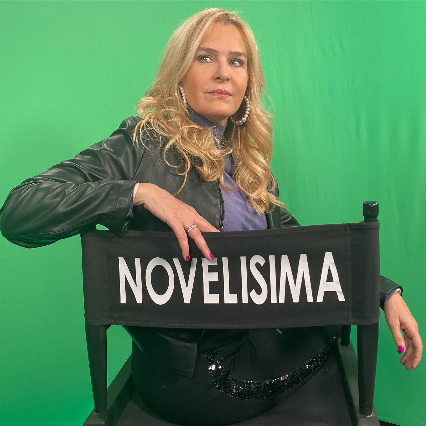 https://e.radikal.host/2025/05/14/rosalindaserfaty_1745863244021.jpg
