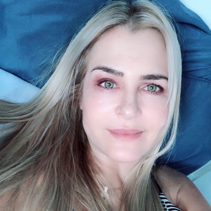 https://e.radikal.host/2025/05/14/rosalindaserfaty_1745863326900.jpg