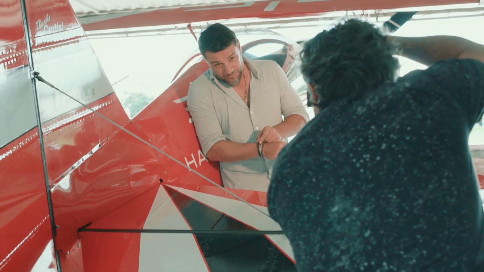 https://e.radikal.host/2025/05/16/Hangar-33-_-Colecao-Take-Off-_-Making-Of.mp4_snapshot_00.33.704.jpg