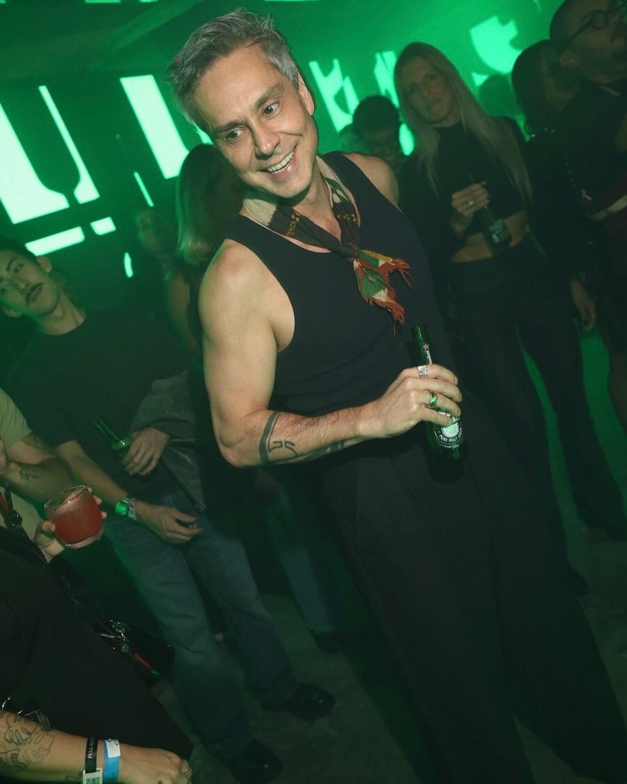 https://e.radikal.host/2025/05/16/alexandrenero_1745921549135-1.jpg