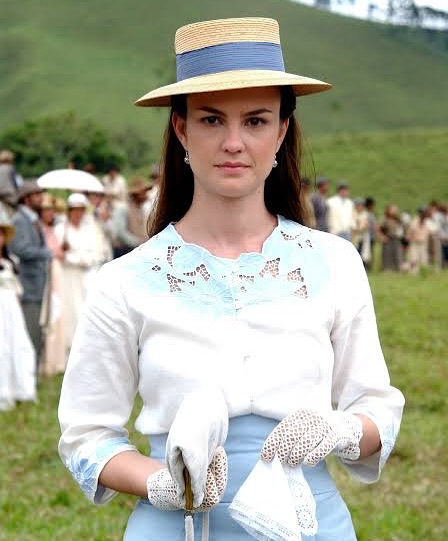 https://e.radikal.host/2025/05/16/carolkasting_1745921298256.jpg