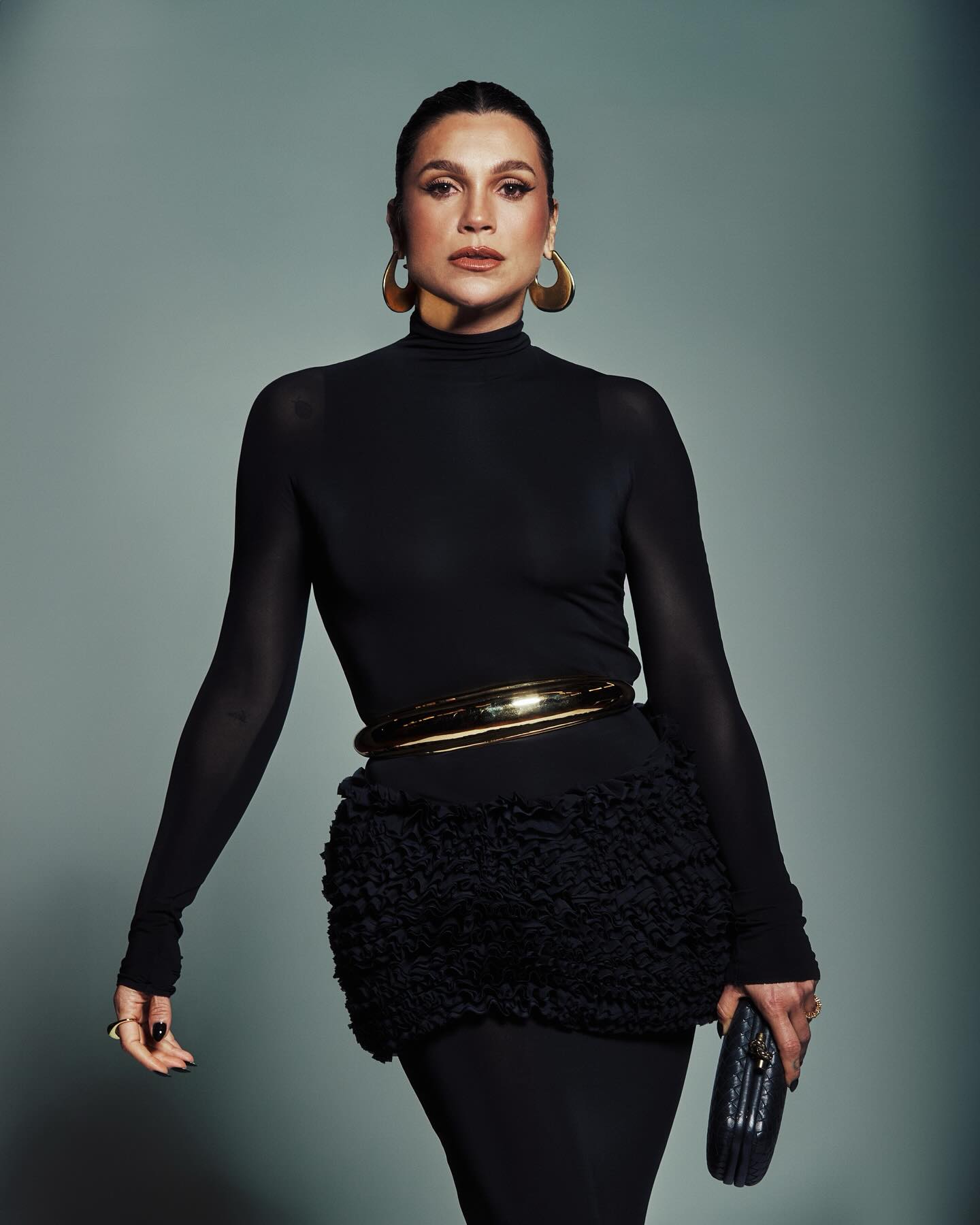 https://e.radikal.host/2025/05/16/flaviaalessandra_1745921374018.jpg