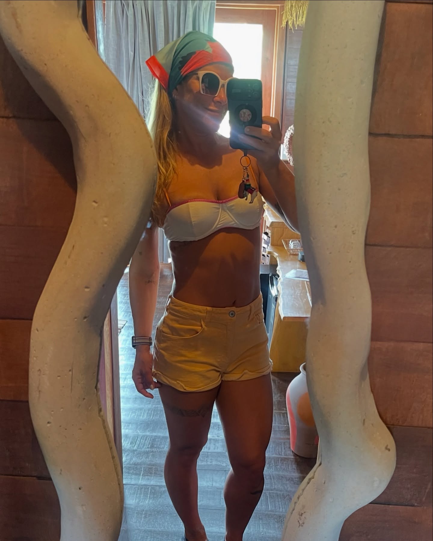 https://e.radikal.host/2025/05/16/priscilafantin_1745921591796.jpg