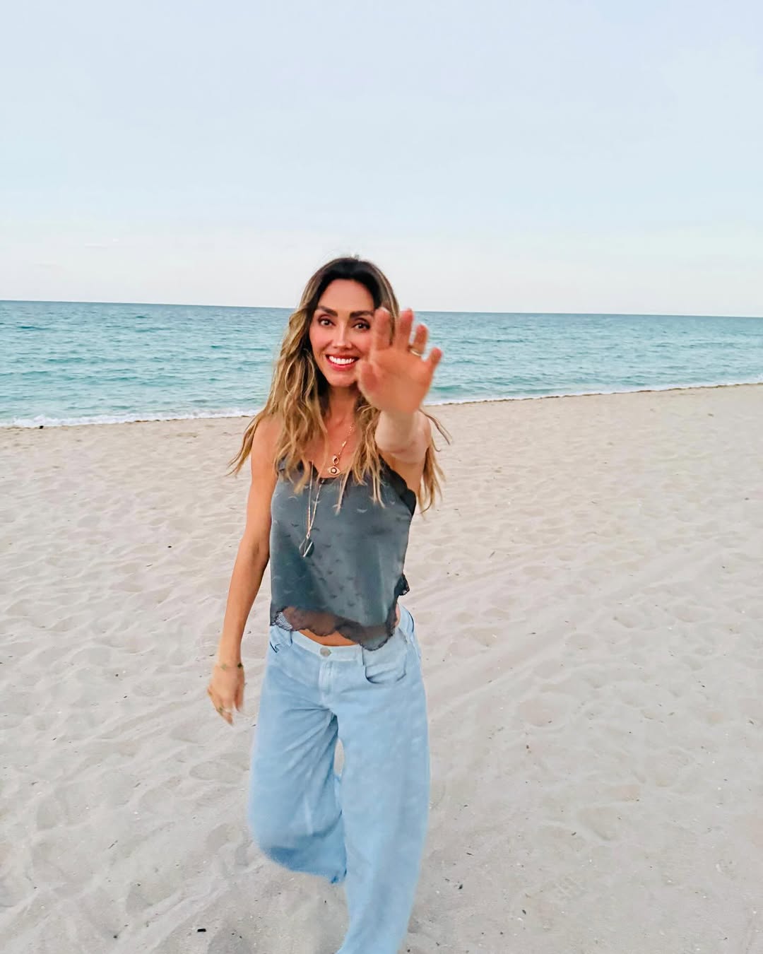 https://e.radikal.host/2025/05/19/SnapInsta.to_497823044_18503826712038364_444051118989138427_n.jpg