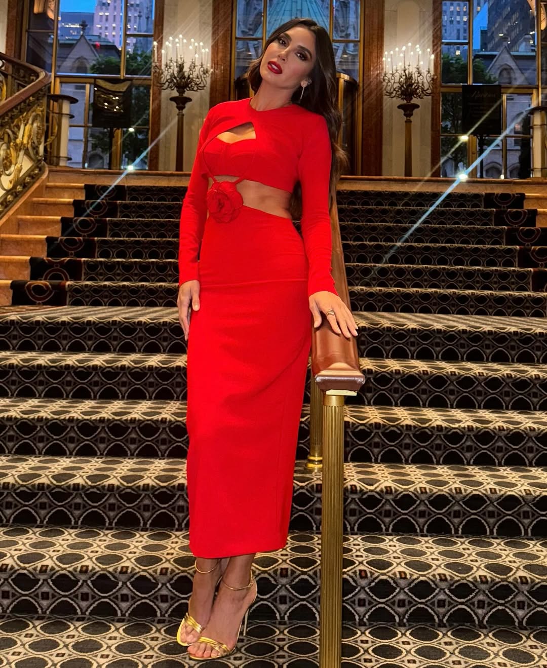 https://e.radikal.host/2025/05/19/SnapInsta.to_498192637_18510215704028745_8338083763214547483_n.jpg