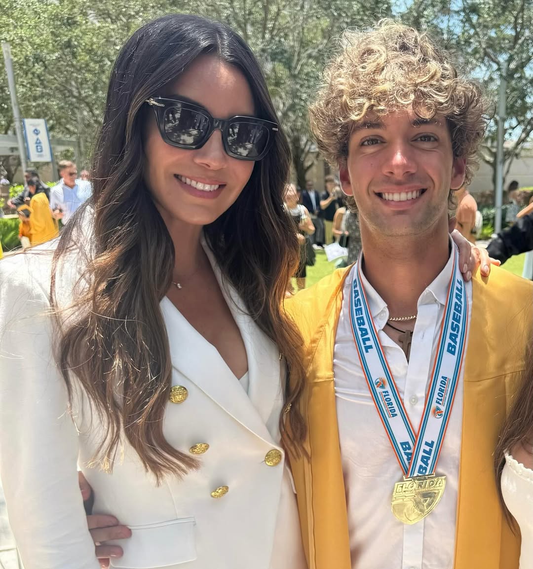 https://e.radikal.host/2025/05/19/SnapInsta.to_499489160_18510747985028745_3561479427110434297_n.jpg