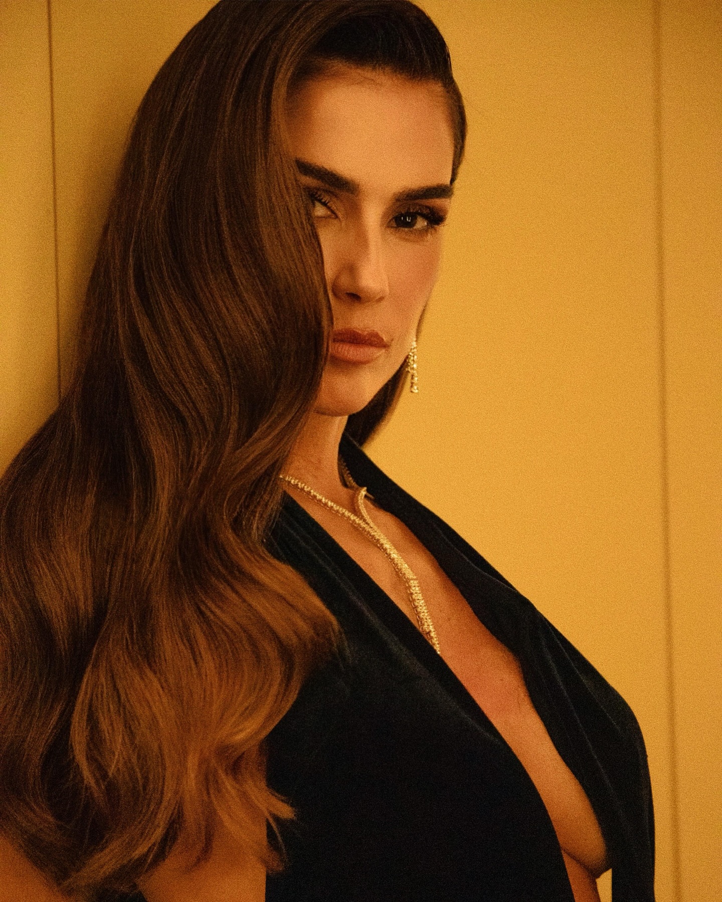 https://e.radikal.host/2025/05/23/dedesecco_1746000510114.jpg