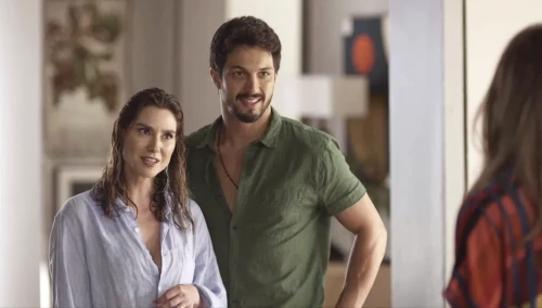 https://e.radikal.host/2025/05/23/marcos-romulo-estrela-natasha-lavinia-vlasak.md.webp