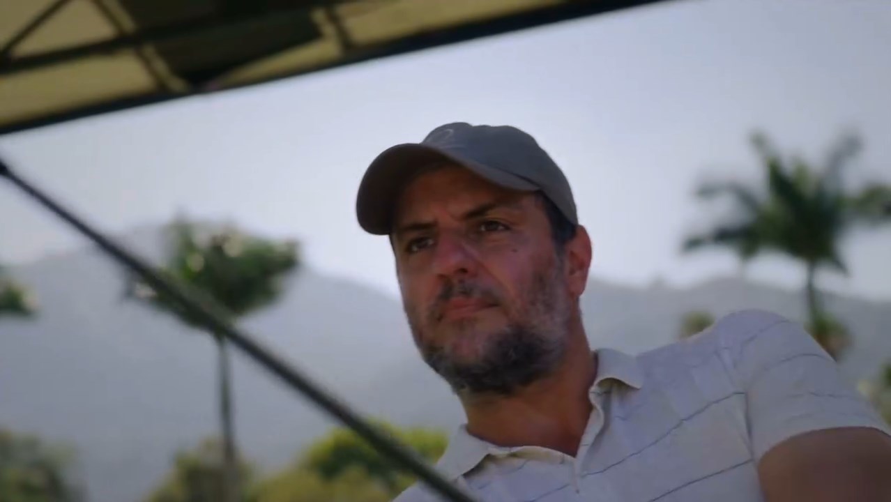 https://e.radikal.host/2025/05/25/A-saudade-que-eu-tava--Dirigido-por-leonardobamboo.mp4_snapshot_00.22.053.jpg