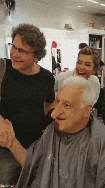 https://e.radikal.host/2025/05/26/1ab3320f5147b6a92.gif