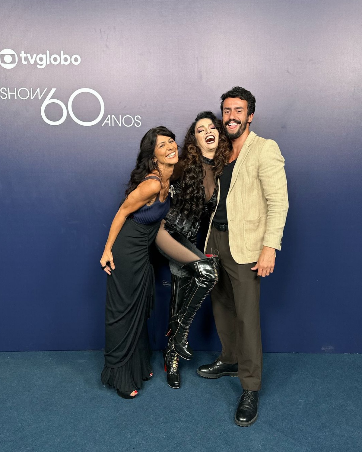 https://e.radikal.host/2025/05/30/KLAUDIY-OANA-19.jpg