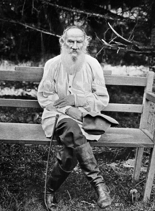 16-TOLSTOY_RIA.jpg
