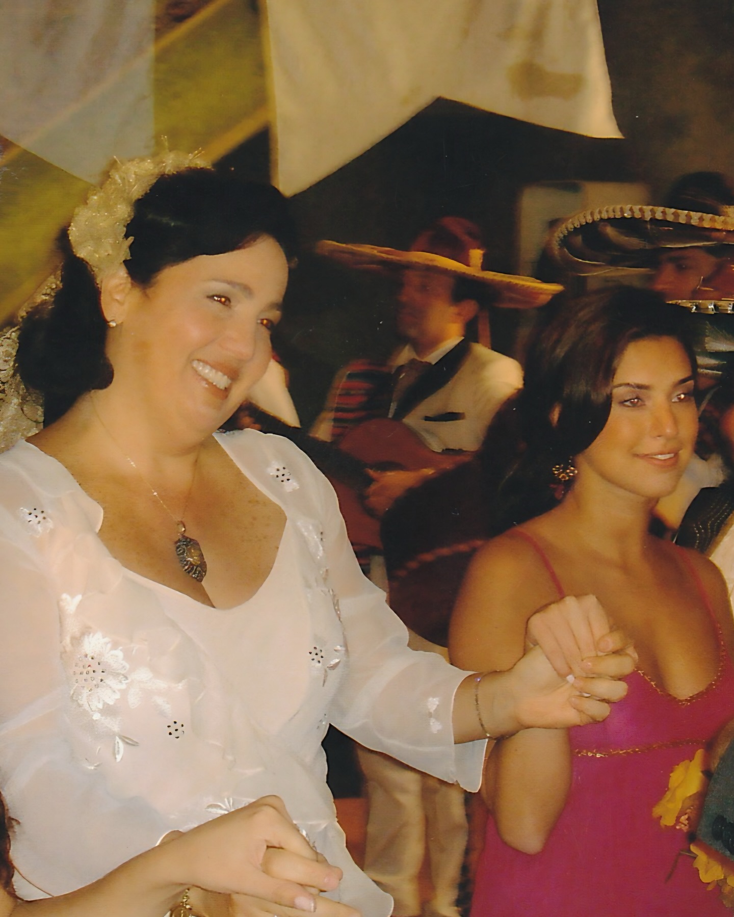 https://e.radikal.host/2025/06/24/FERNANDA-PAES-LEME-11.jpg