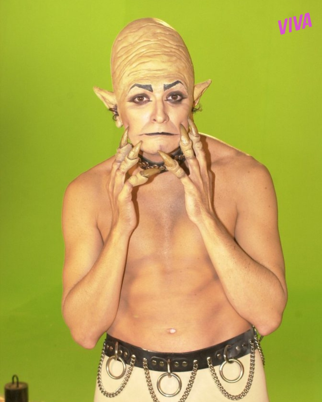 https://e.radikal.host/2025/06/24/POTELUI-VAMPIRA-4.jpg