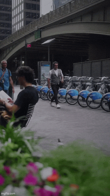https://e.radikal.host/2025/07/06/9zi50w-1.gif