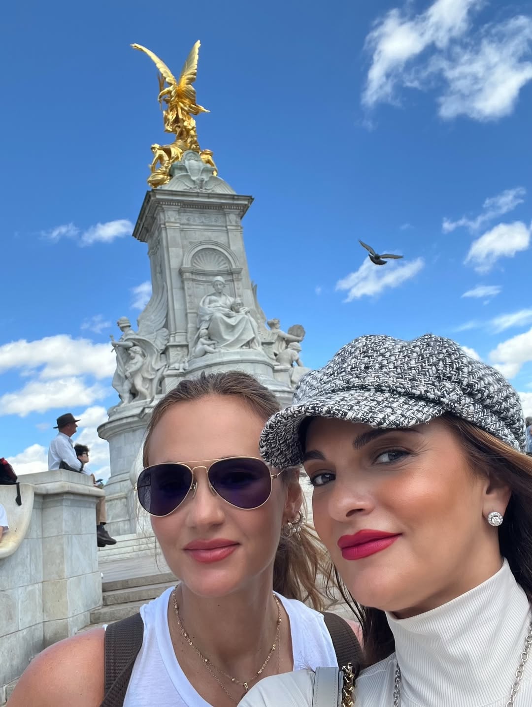 https://e.radikal.host/2025/07/06/SnapInsta.to_504479506_18511298449049983_1868818057061422856_n.jpg