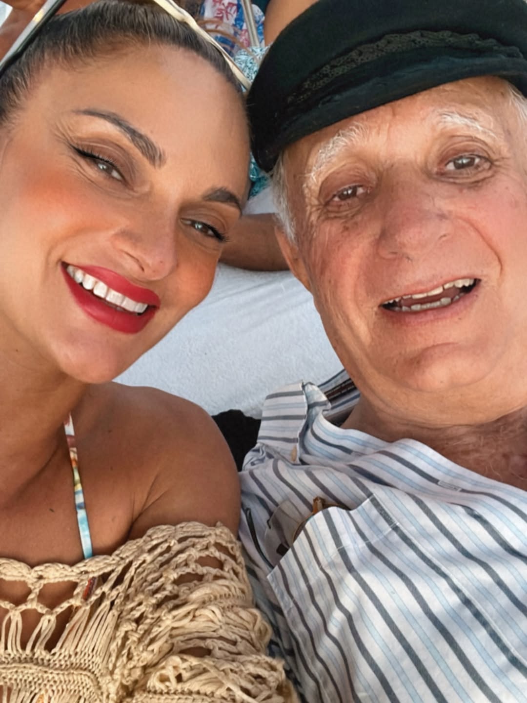 https://e.radikal.host/2025/07/06/SnapInsta.to_506079634_18508493860049983_3717684535971584188_n.jpg