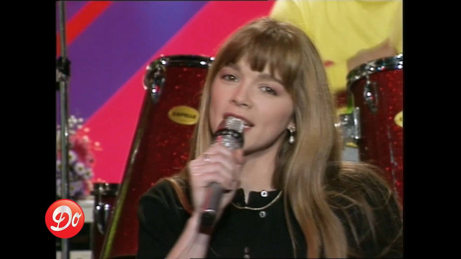 https://e.radikal.host/2025/07/18/HELENE---Dans-ses-grands-yeux-verts---CLUB-DOROTHEE-_-REPLAY.mp4_snapshot_00.44.942.jpg
