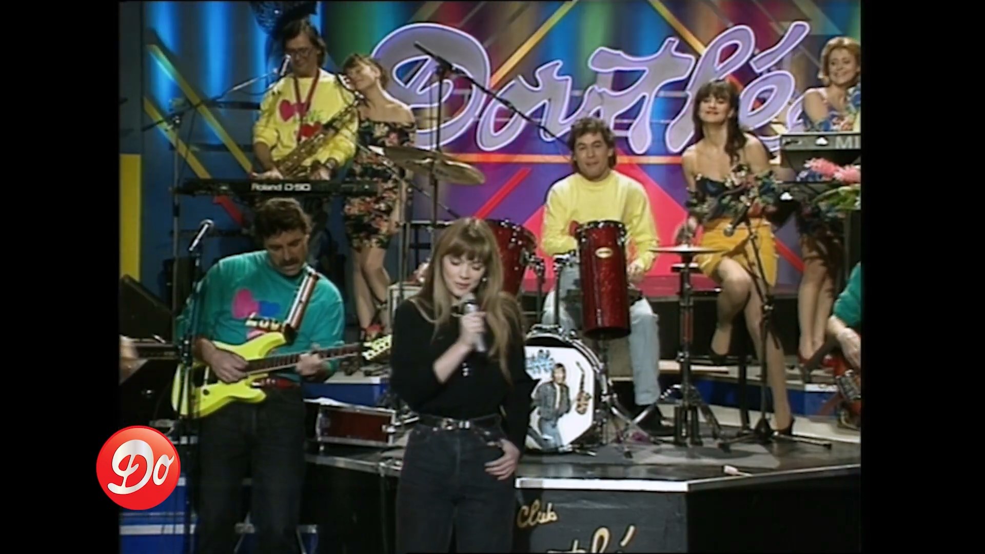 https://e.radikal.host/2025/07/18/HELENE---Dans-ses-grands-yeux-verts---CLUB-DOROTHEE-_-REPLAY.mp4_snapshot_00.51.359.jpg
