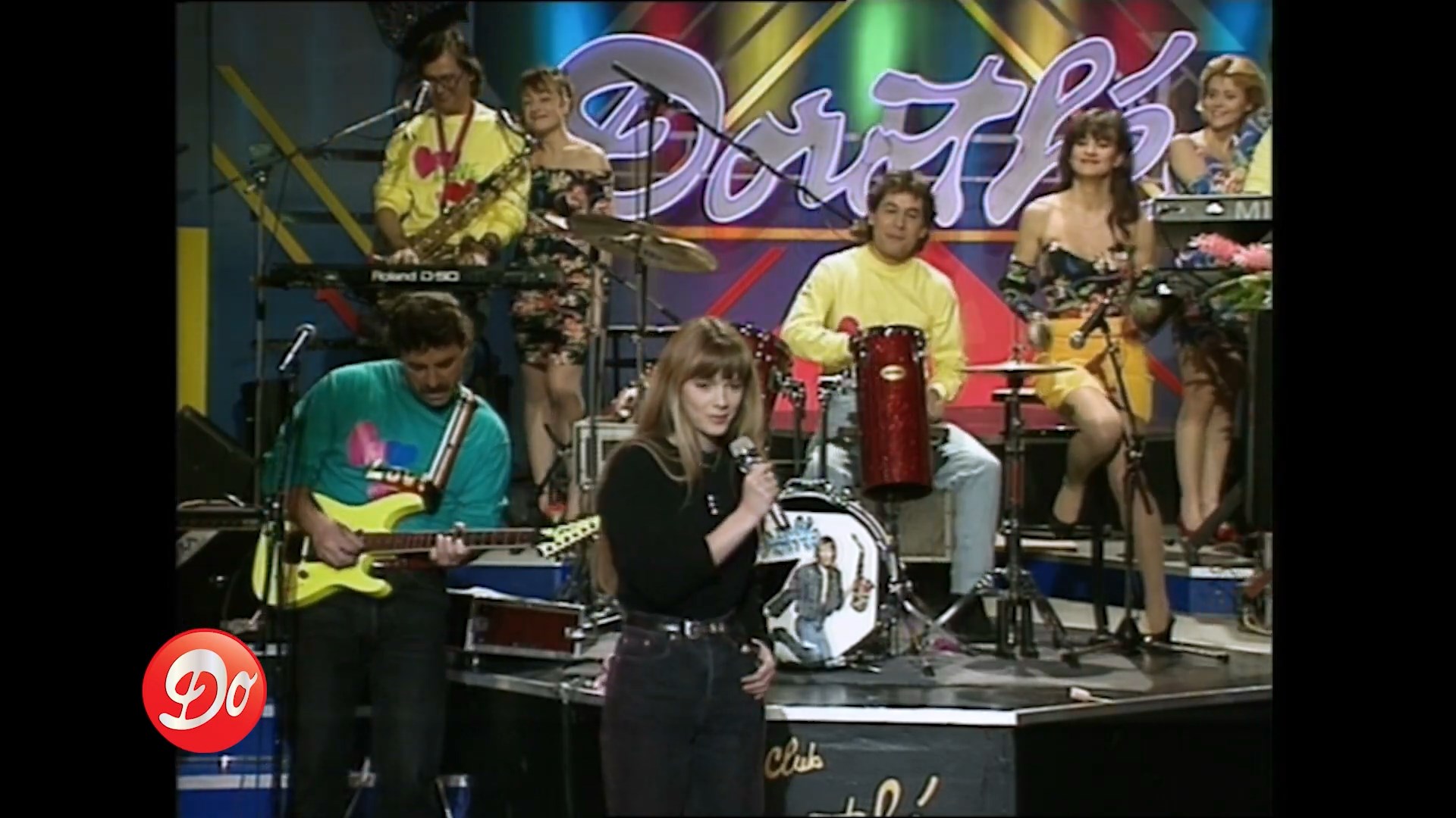 https://e.radikal.host/2025/07/18/HELENE---Dans-ses-grands-yeux-verts---CLUB-DOROTHEE-_-REPLAY.mp4_snapshot_00.51.741.jpg