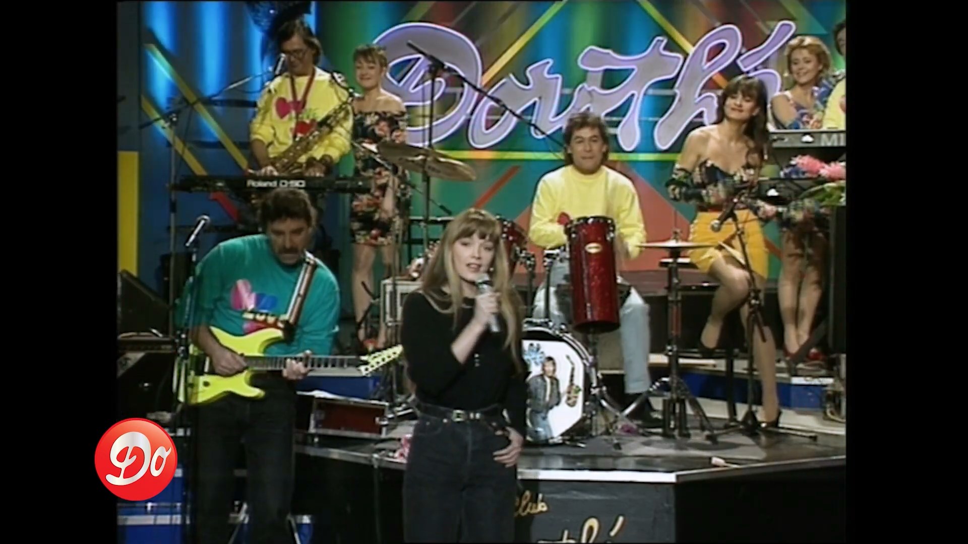 https://e.radikal.host/2025/07/18/HELENE---Dans-ses-grands-yeux-verts---CLUB-DOROTHEE-_-REPLAY.mp4_snapshot_00.52.107.jpg