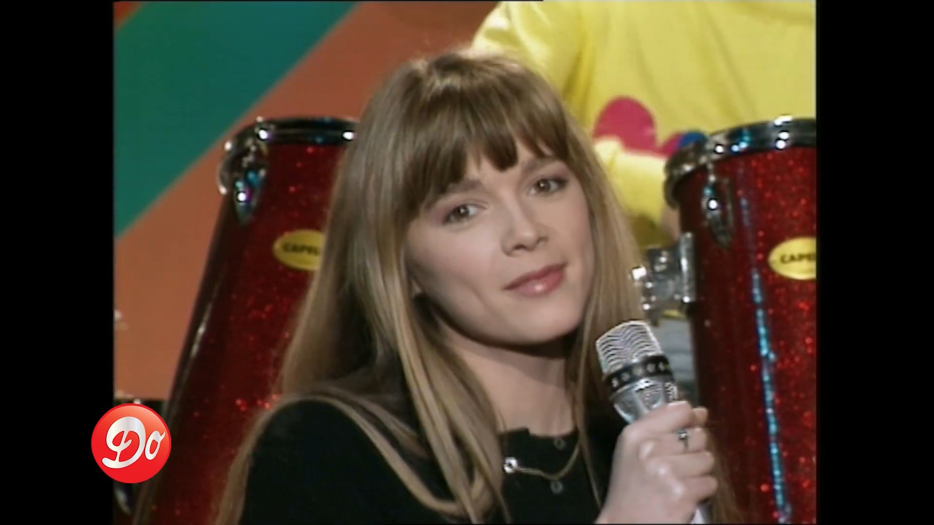 https://e.radikal.host/2025/07/18/HELENE---Dans-ses-grands-yeux-verts---CLUB-DOROTHEE-_-REPLAY.mp4_snapshot_00.55.512.jpg