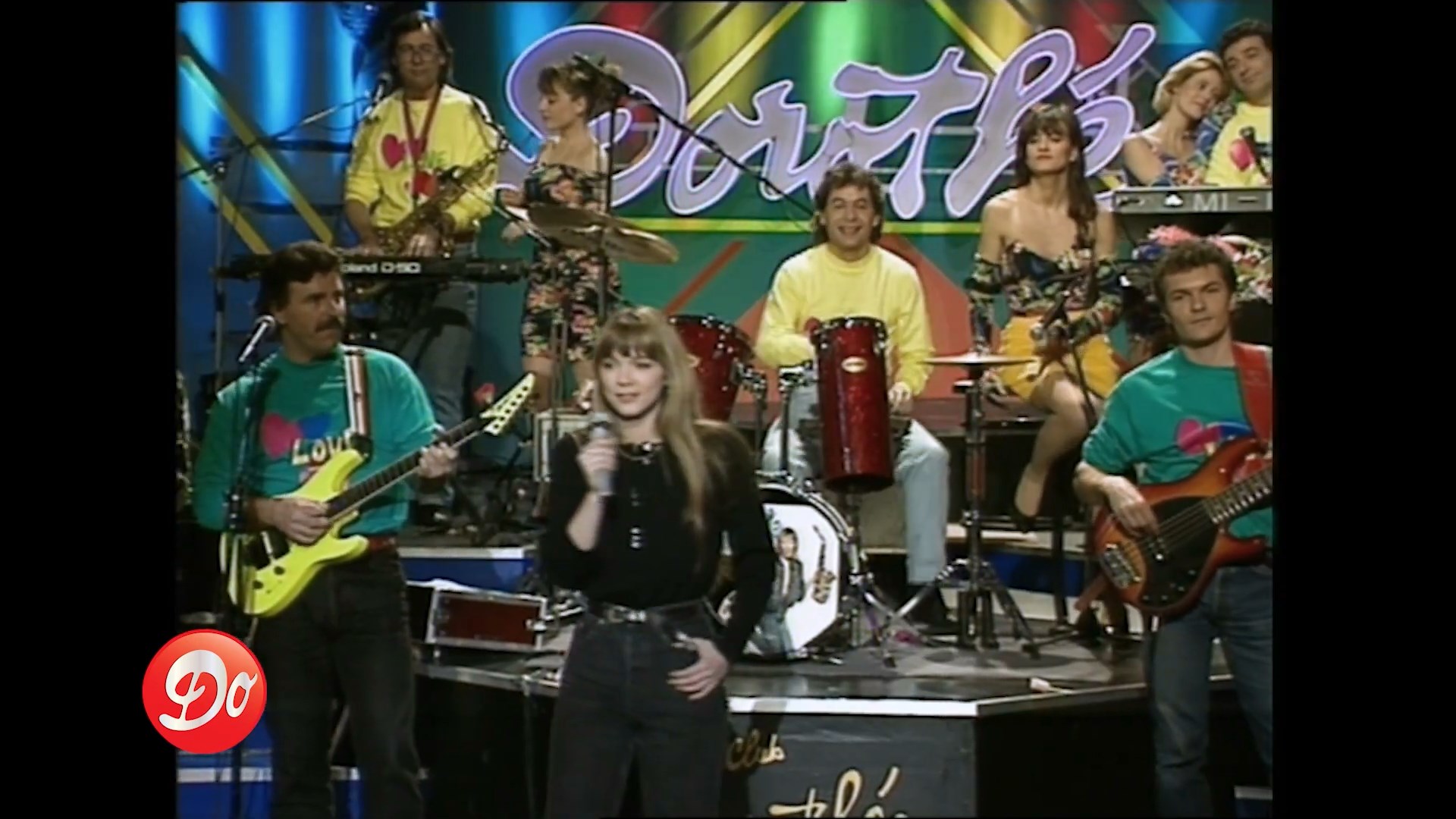 https://e.radikal.host/2025/07/18/HELENE---Dans-ses-grands-yeux-verts---CLUB-DOROTHEE-_-REPLAY.mp4_snapshot_01.01.920.jpg
