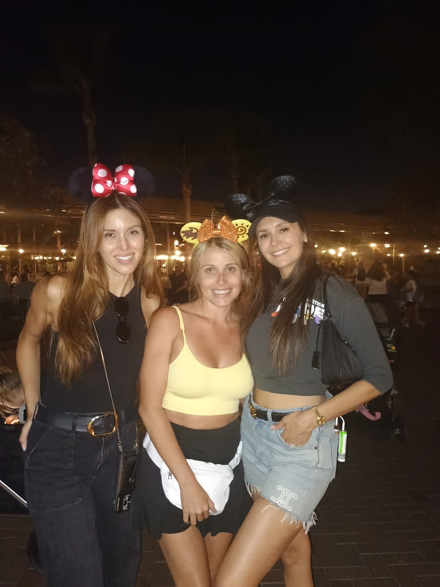 https://e.radikal.host/2025/07/18/Jq97PXl4WNomoiE15X4corWGl1pYNaXflPeUa_SmfxoeZkv_oxA8xKRxlAbN4_v5baLmb2PBGCh8XzxL.jpg