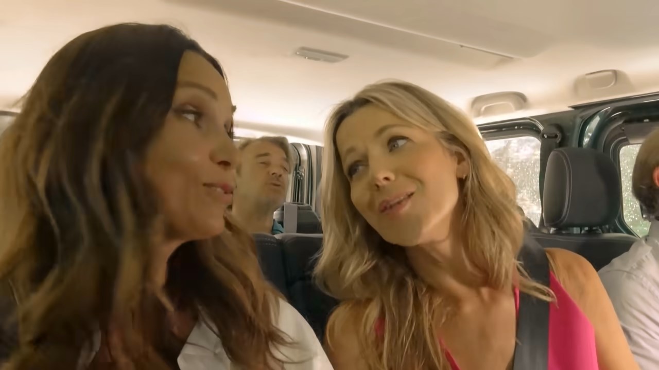 https://e.radikal.host/2025/07/22/HIlIne---Pour-lamour-dun-garZon-Clip.mp4_snapshot_00.18.184.jpg
