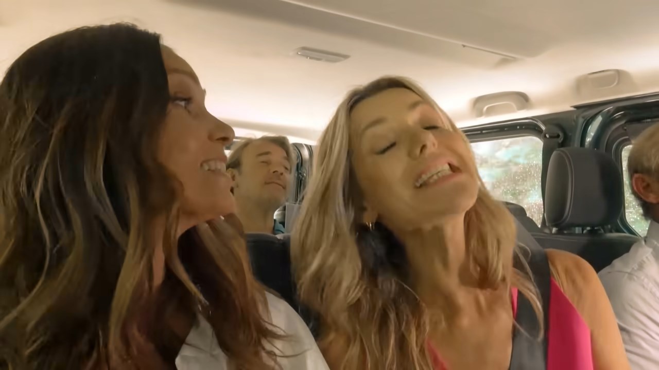 https://e.radikal.host/2025/07/22/HIlIne---Pour-lamour-dun-garZon-Clip.mp4_snapshot_00.19.805.jpg