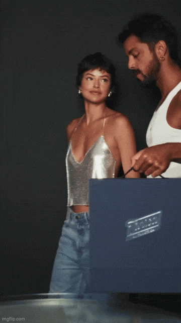 https://e.radikal.host/2025/07/28/1.gif