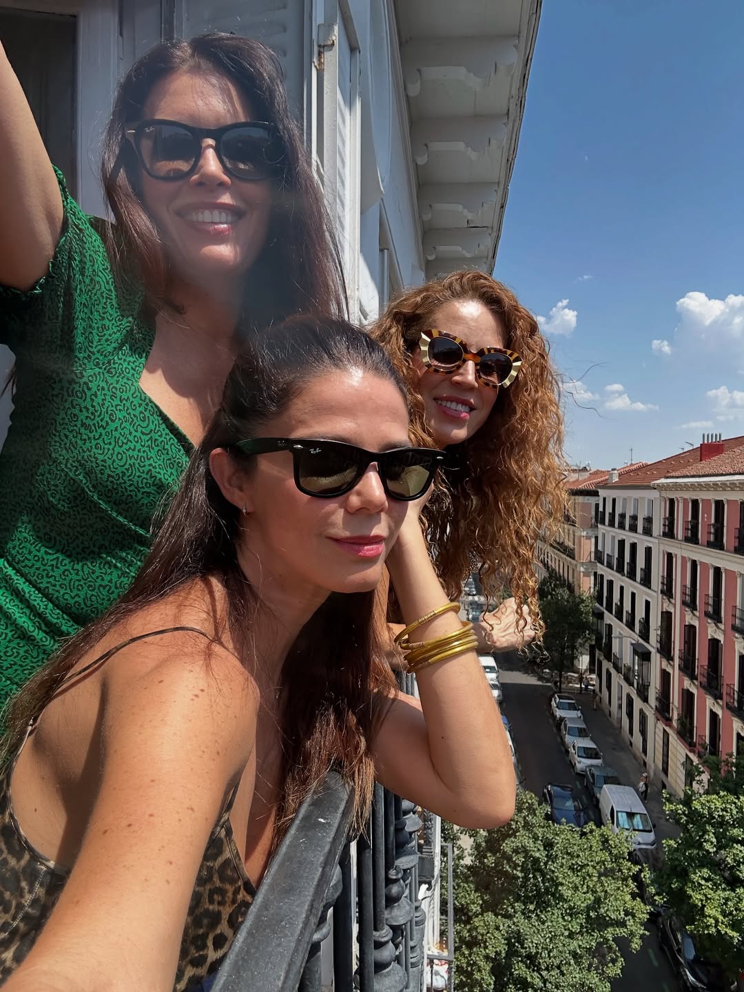 https://e.radikal.host/2025/08/02/SnapInsta.to_522052996_18519733195054604_2374670266087636789_n.jpg