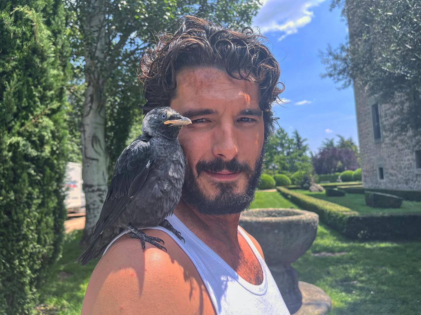 https://e.radikal.host/2025/08/07/yongonluna_354162623_243997318337897_3312329163426931960_n.jpg