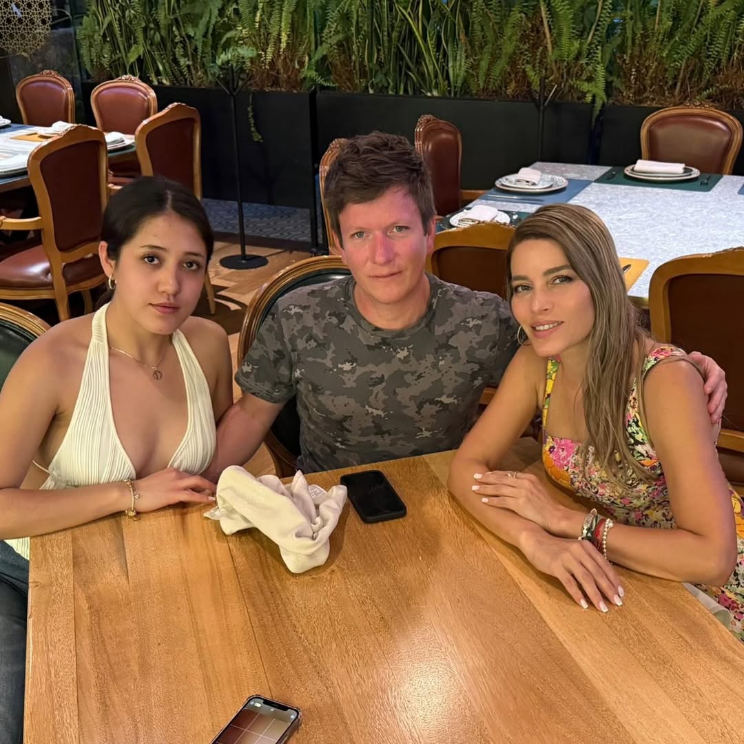 https://e.radikal.host/2025/08/09/SnapInsta.to_526514951_18515693314003147_5476130778441562331_n012b57d0cfc6c974.jpg