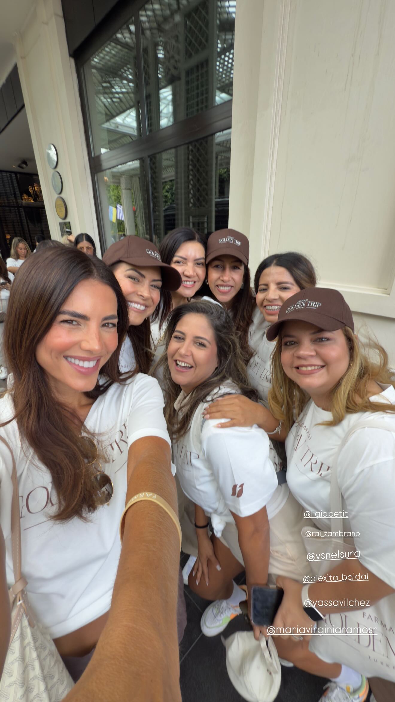 https://e.radikal.host/2025/08/09/SnapInsta.to_529169275_18524667262024421_2167907491829571304_n.jpg