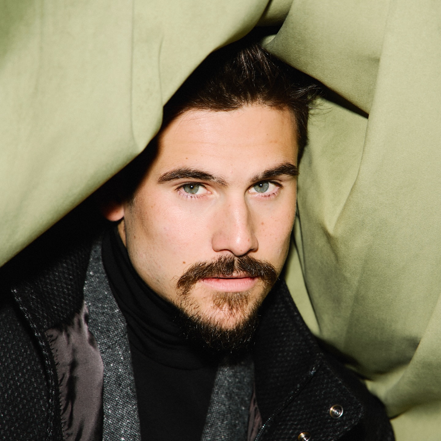 https://e.radikal.host/2025/08/15/NIKOLAS-PRATTES-1.jpg