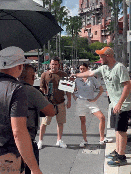 https://e.radikal.host/2025/08/18/a3epik-1.gif