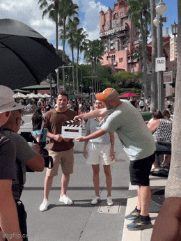 https://e.radikal.host/2025/08/18/a3epik-2.gif